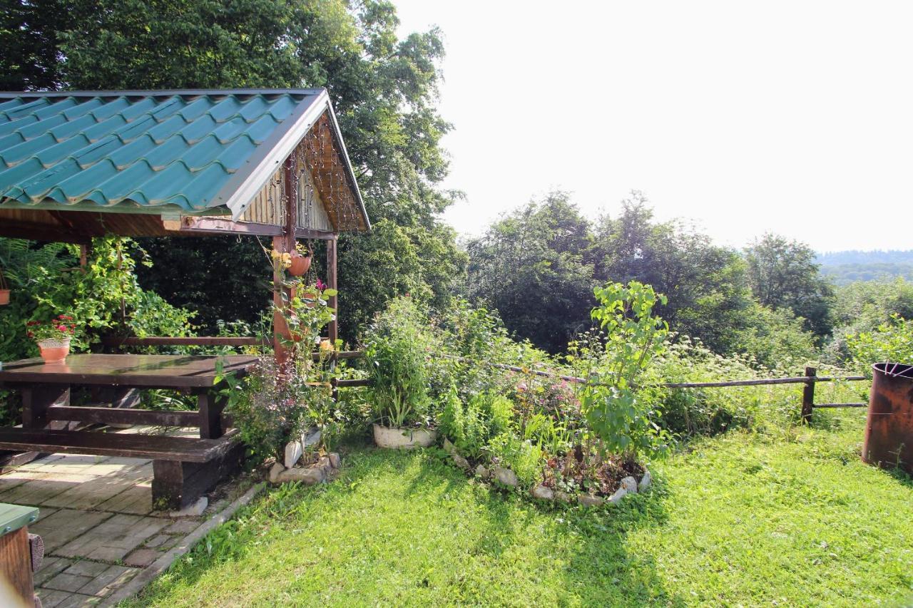 Котедж "Гірський Затишок" Jaremtsche Exterior foto