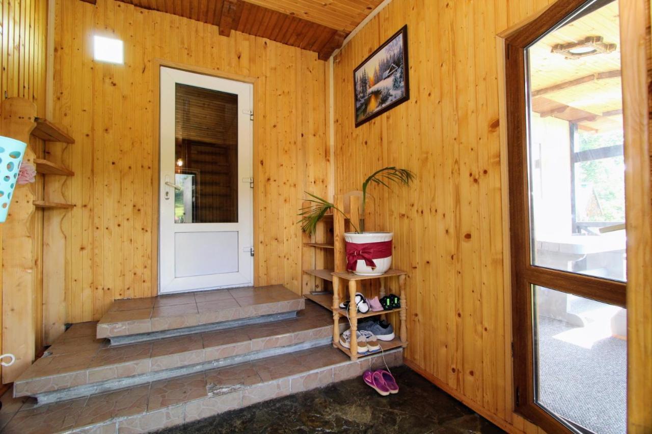 Котедж "Гірський Затишок" Jaremtsche Exterior foto