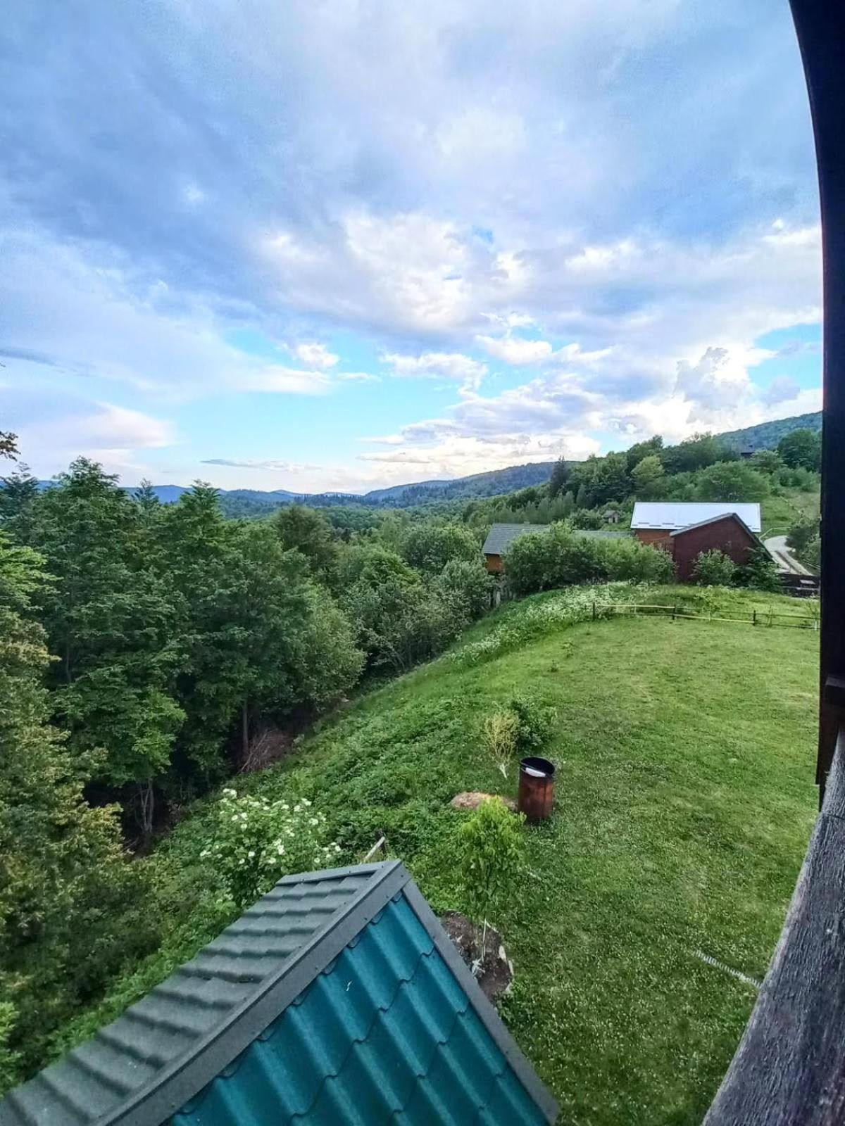 Котедж "Гірський Затишок" Jaremtsche Exterior foto